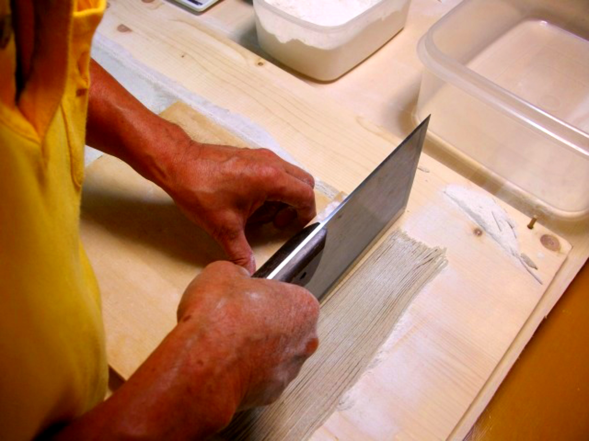 明智　やまだや