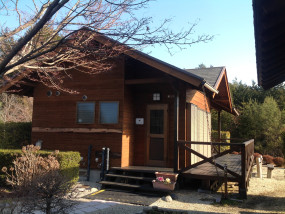 コテージこもれび