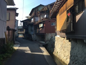 うかれ横丁から下